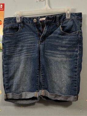 Women’s Dark Blue Denim Roll-Cuff Shorts